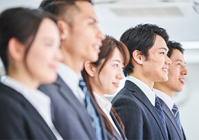 採用情報